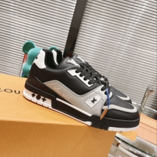 Louis Vuitton Trainer Sneaker